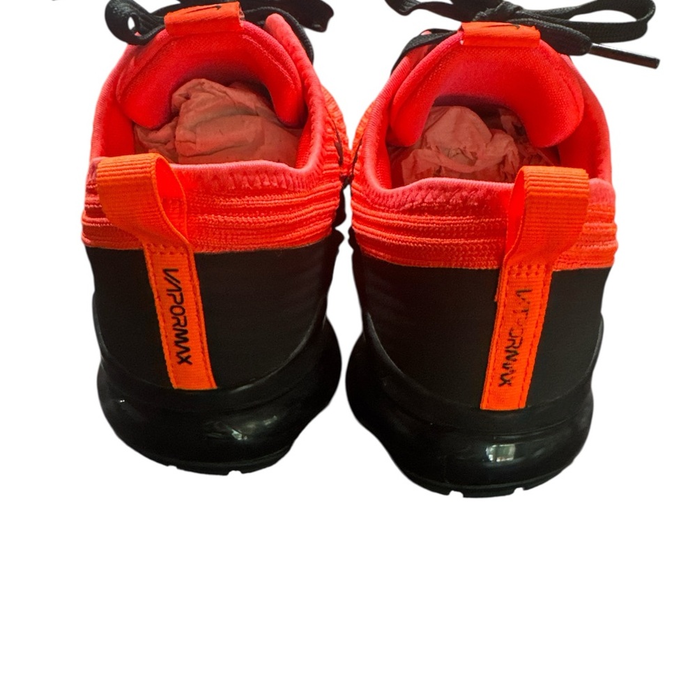 Nike Air Bright Pink Athletic Gym Shoes VaporMax Flyknit 3  Flash Crimson/Black - Picture 2 of 7